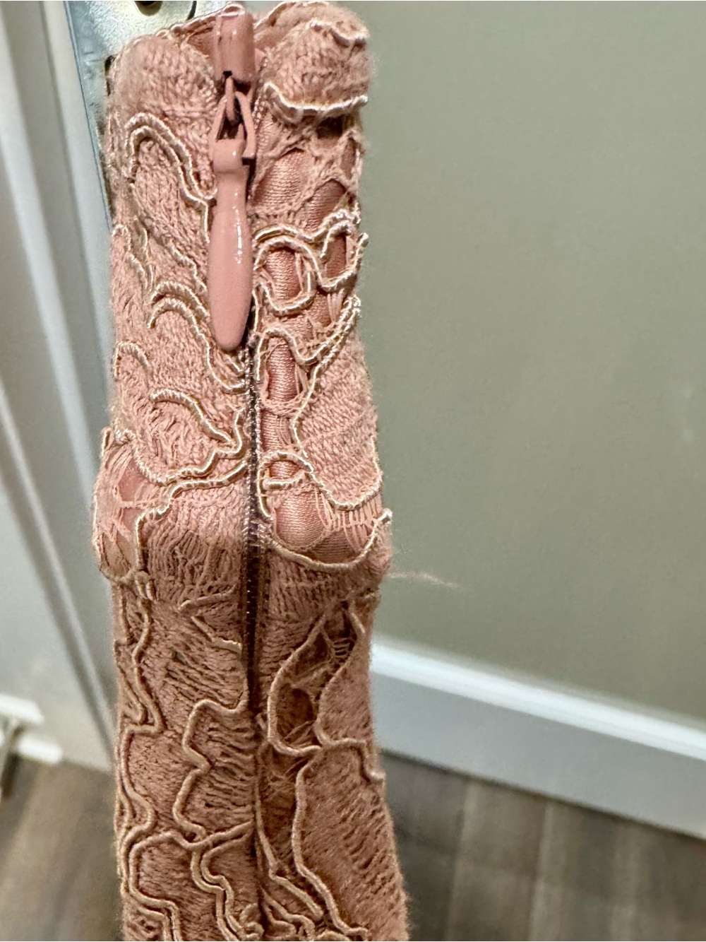 Zara Lace Midi Skirt Size S Dusty Pink Fully Lined Side Zip - Picture 5 of 9